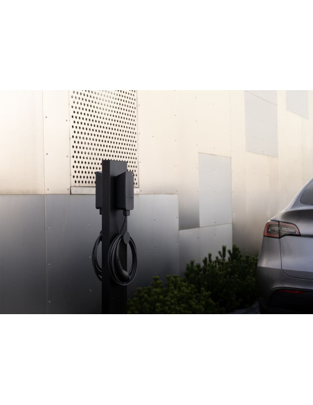 Amina S 22 kW elektromobilių įkrovimo stotelė