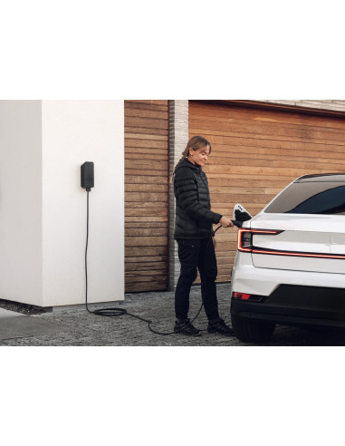Amina S 11 kW elektromobilių įkrovimo stotelė